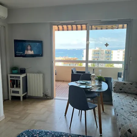 Les Oceanides Ζουάν λε Πιν