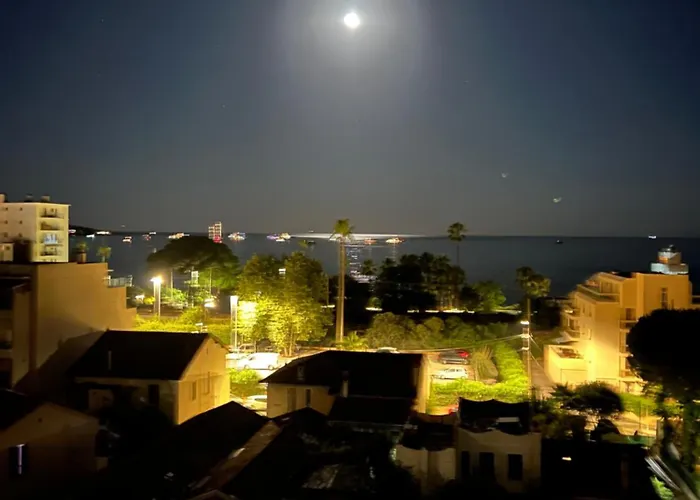 Les Oceanides * Ζουάν λε Πιν